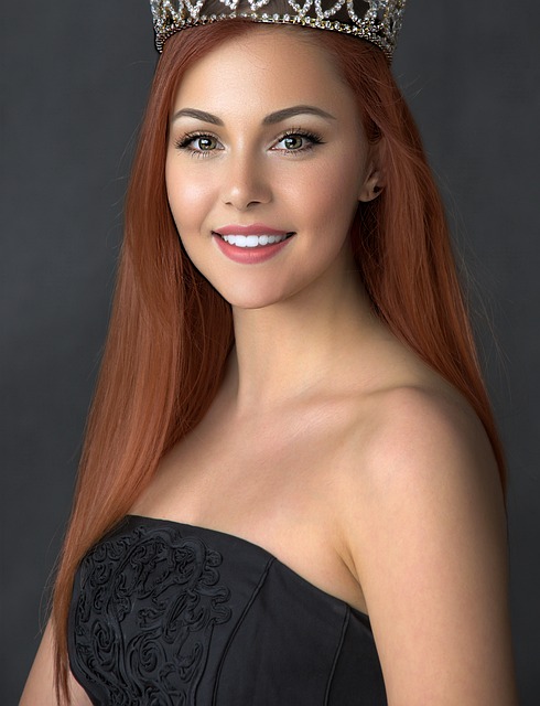 格林为首的 格林为首的